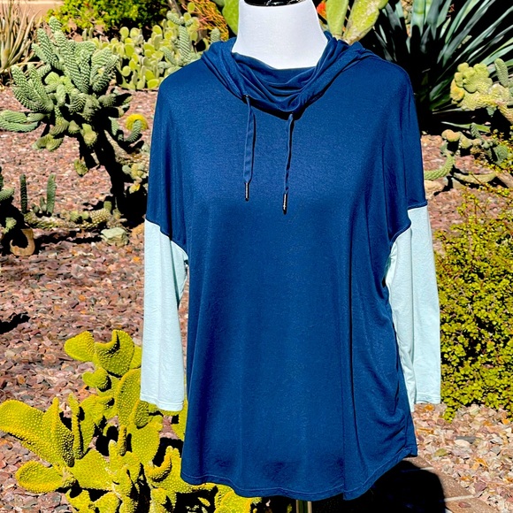 GAIAM Tops - GAIAM TOP